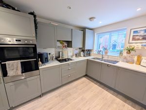 Photo 27- click for photo gallery